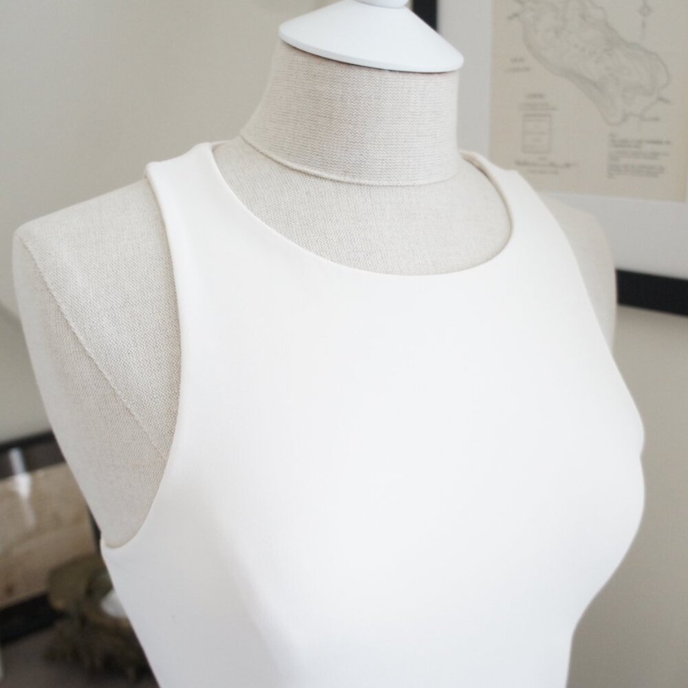 Express Cream Body Contour High Neck Tank Top Size Medium - Picture 10 of 11